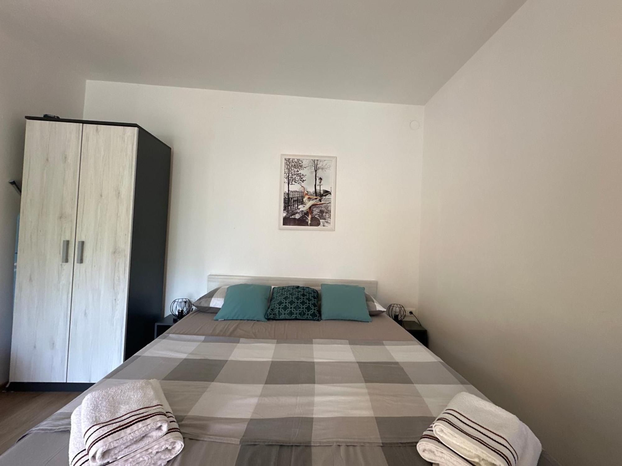 Studio Apartment Coce โตรกีร์ ภายนอก รูปภาพ